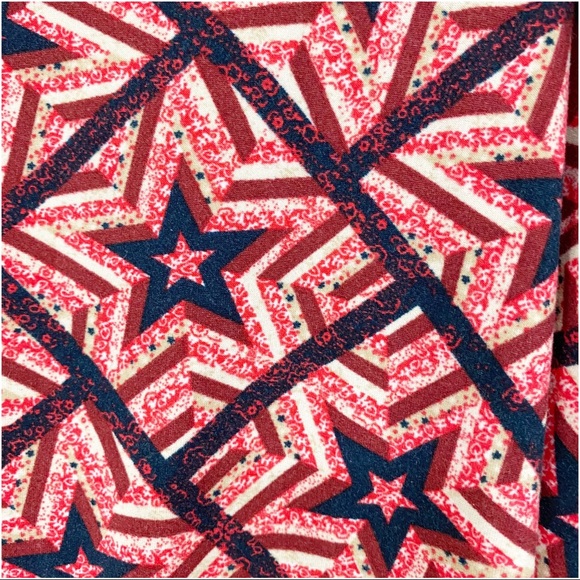 💋3/$20 SALE!💋LuLaRoe Leggings Patriotic - Picture 3 of 4